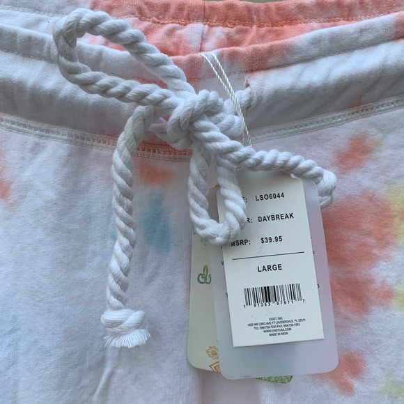 Dreamsickle tie dye shorts NWT - Picture 3 of 4